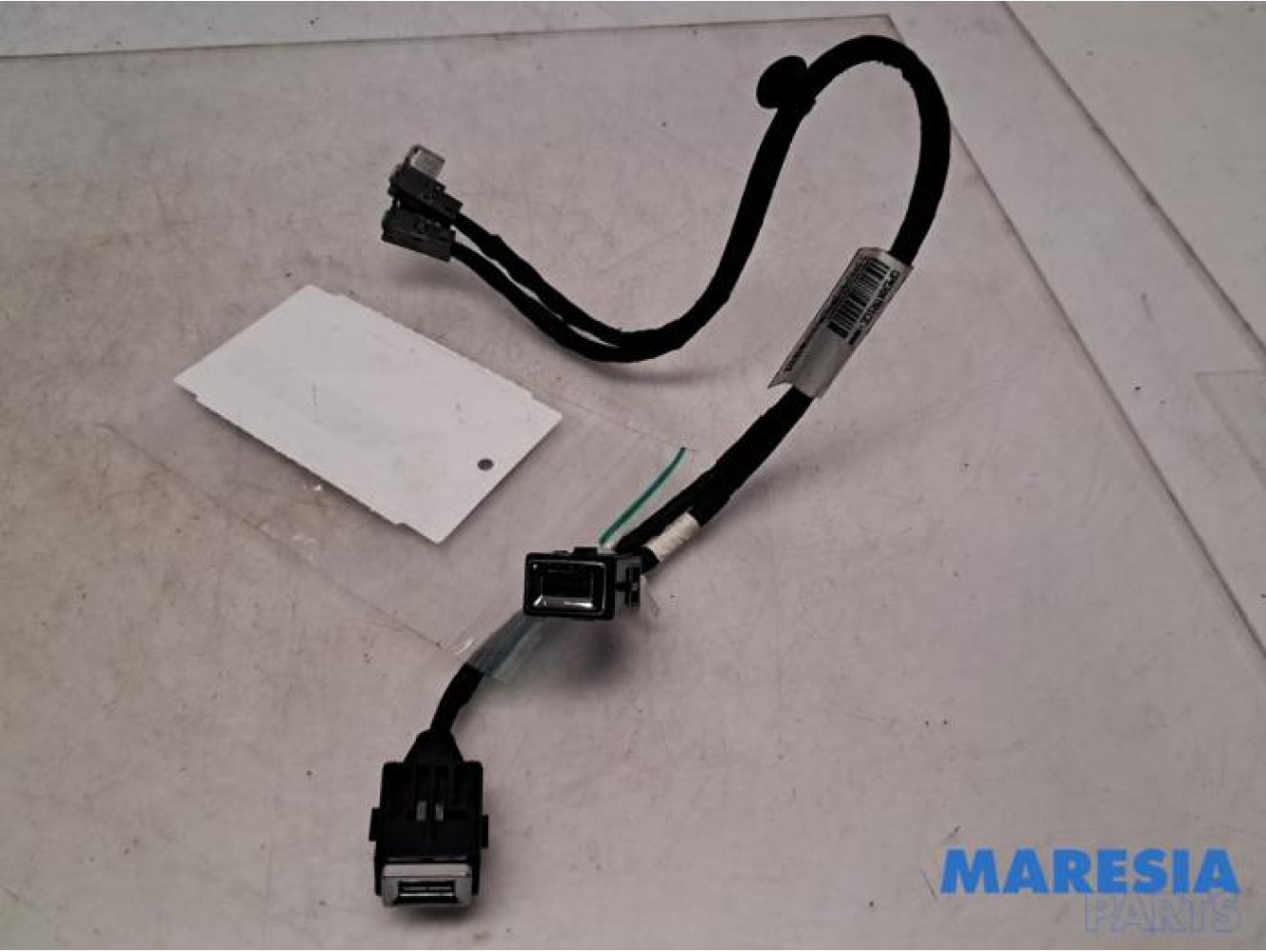 Citroen - C4 Picasso - USB stekker