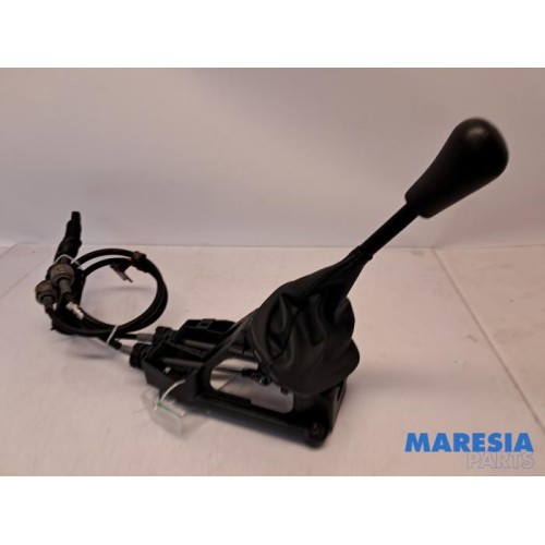 Peugeot - 107 - Gear stick
