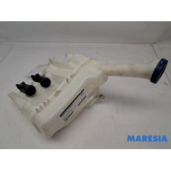 Peugeot - 107 - Front windscreen washer reservoir