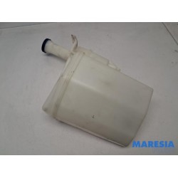 Peugeot - 107 - Front windscreen washer reservoir