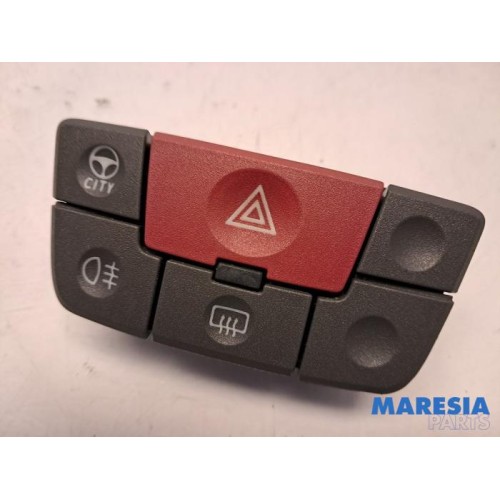 Fiat - Panda - Panic lighting switch