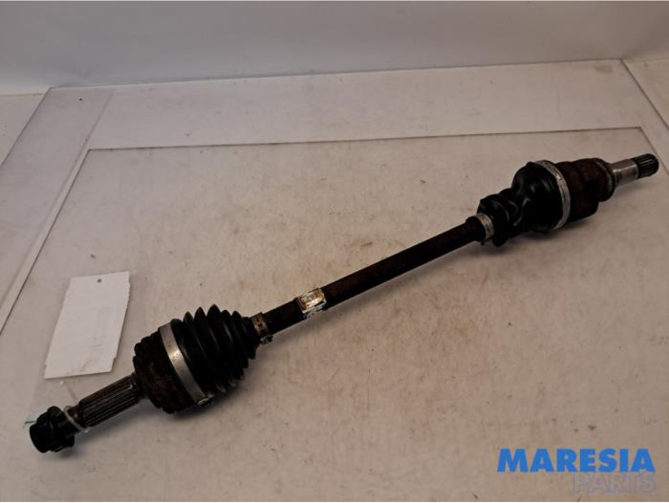 Peugeot - 107 - Aandrijfas links-voor