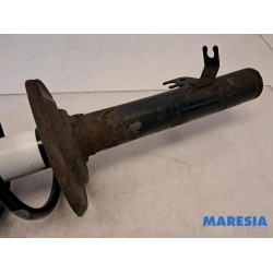 Peugeot - 107 - Stoßdämpferstrebe rechts vorne