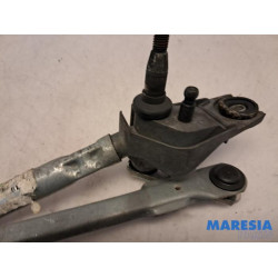 Peugeot - 107 - Wiper mechanism