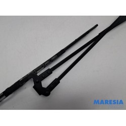 Peugeot - 107 - Front wiper arm