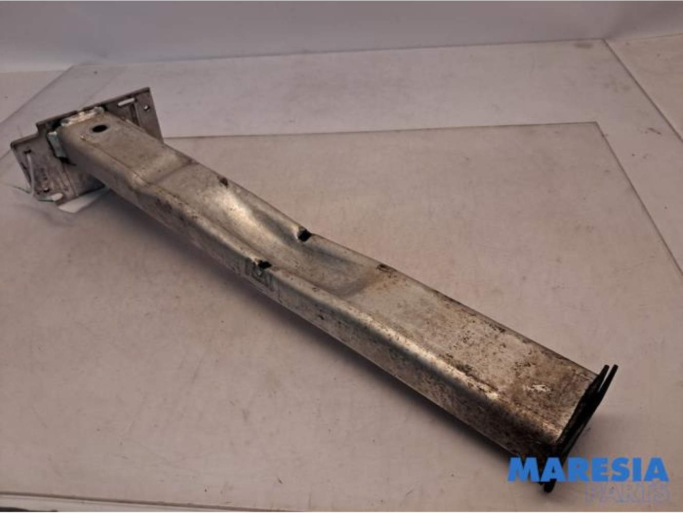 Citroen - C4 - Front part support