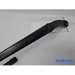 Citroen - C4 - Front wiper arm