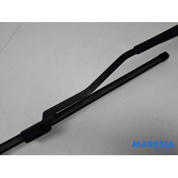 Citroen - C4 - Front wiper arm