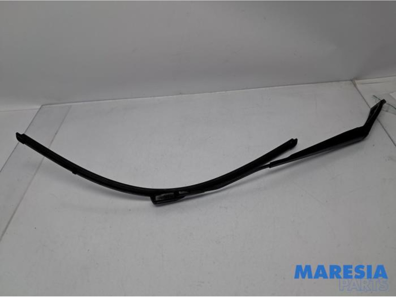 Citroen - C4 - Front wiper arm