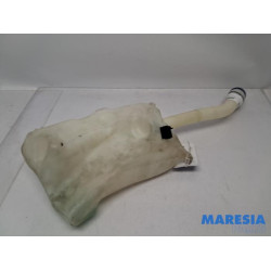 Citroen - C4 - Front windscreen washer reservoir