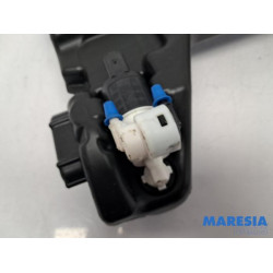 Citroen - C4 Picasso - Front windscreen washer reservoir