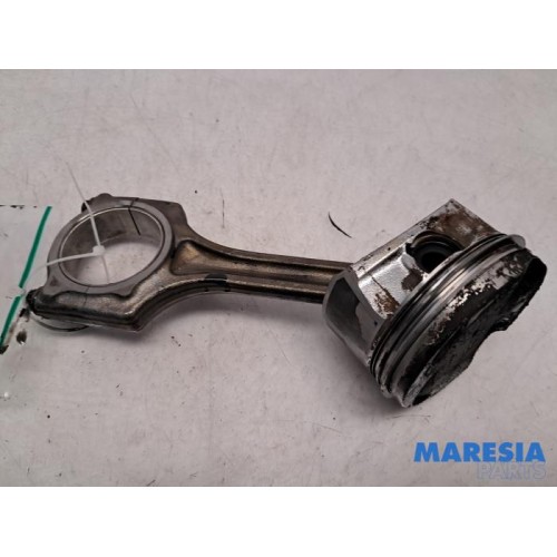 Citroen - C4 - Connecting rod