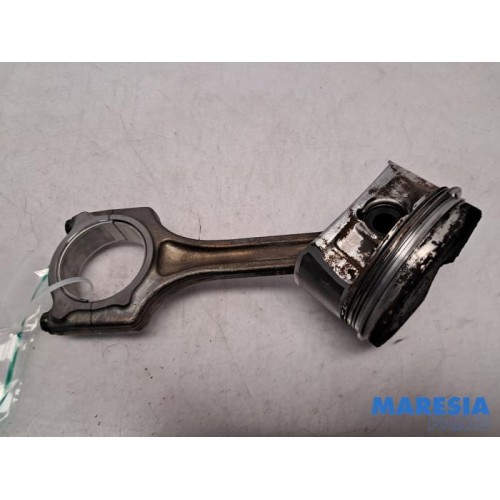 Citroen - C4 - Connecting rod