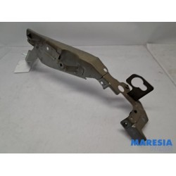 Citroen - C4 Picasso - Headlight frame, right