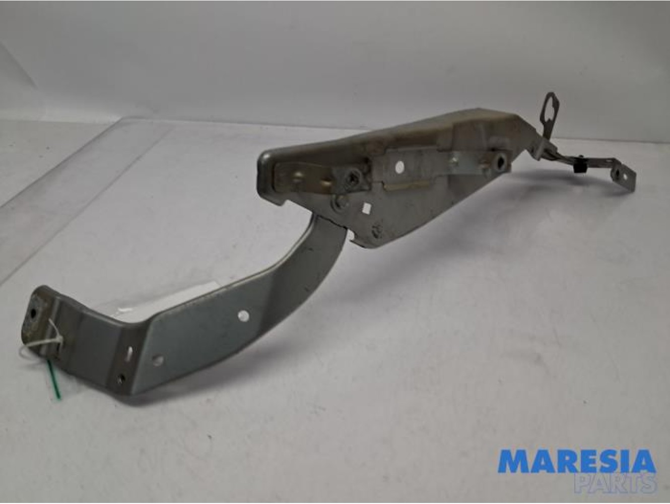Citroen - C4 Picasso - Headlight frame, right