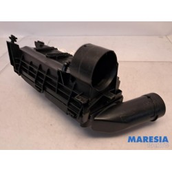 Citroen - C4 Picasso - Air box