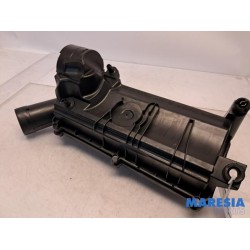 Citroen - C4 Picasso - Air box