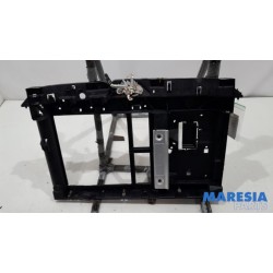 Peugeot - 207 - Front panel