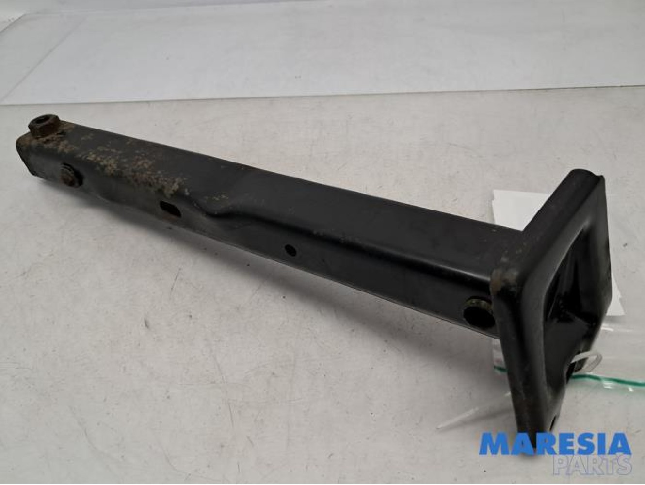 Peugeot - 207 - Front part support