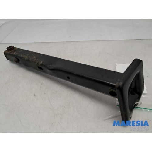 Peugeot - 207 - Support partie avant