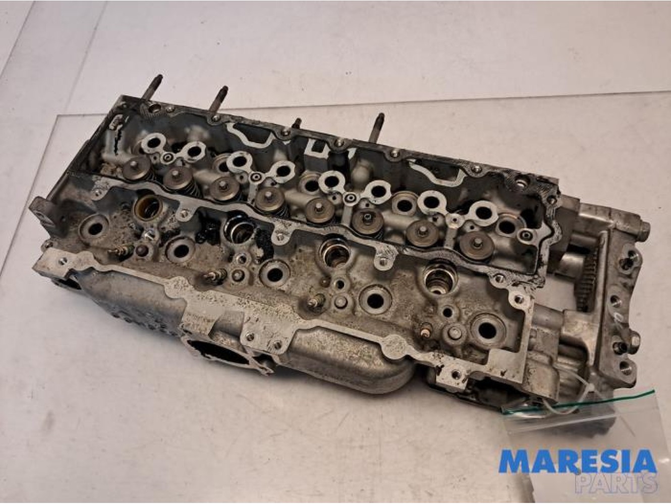Citroen - C3 - Cylinder head