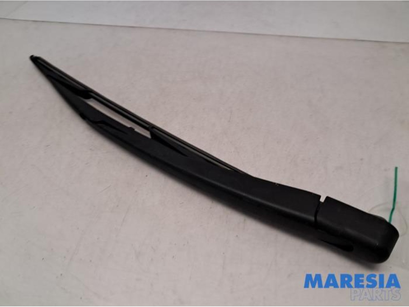 Peugeot - 207 - Rear wiper arm
