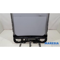 Peugeot - 508 - Sliding headliner mechanism