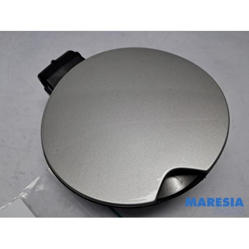 Peugeot - 207 - Tank Klep