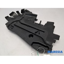Peugeot - 207 - Air funnel