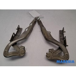 Peugeot - 207 - Bonnet Hinge