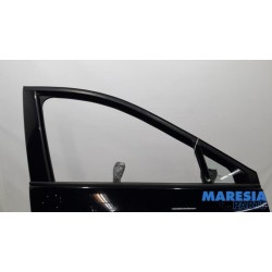 Renault - Scenic - Front door 4-door, right
