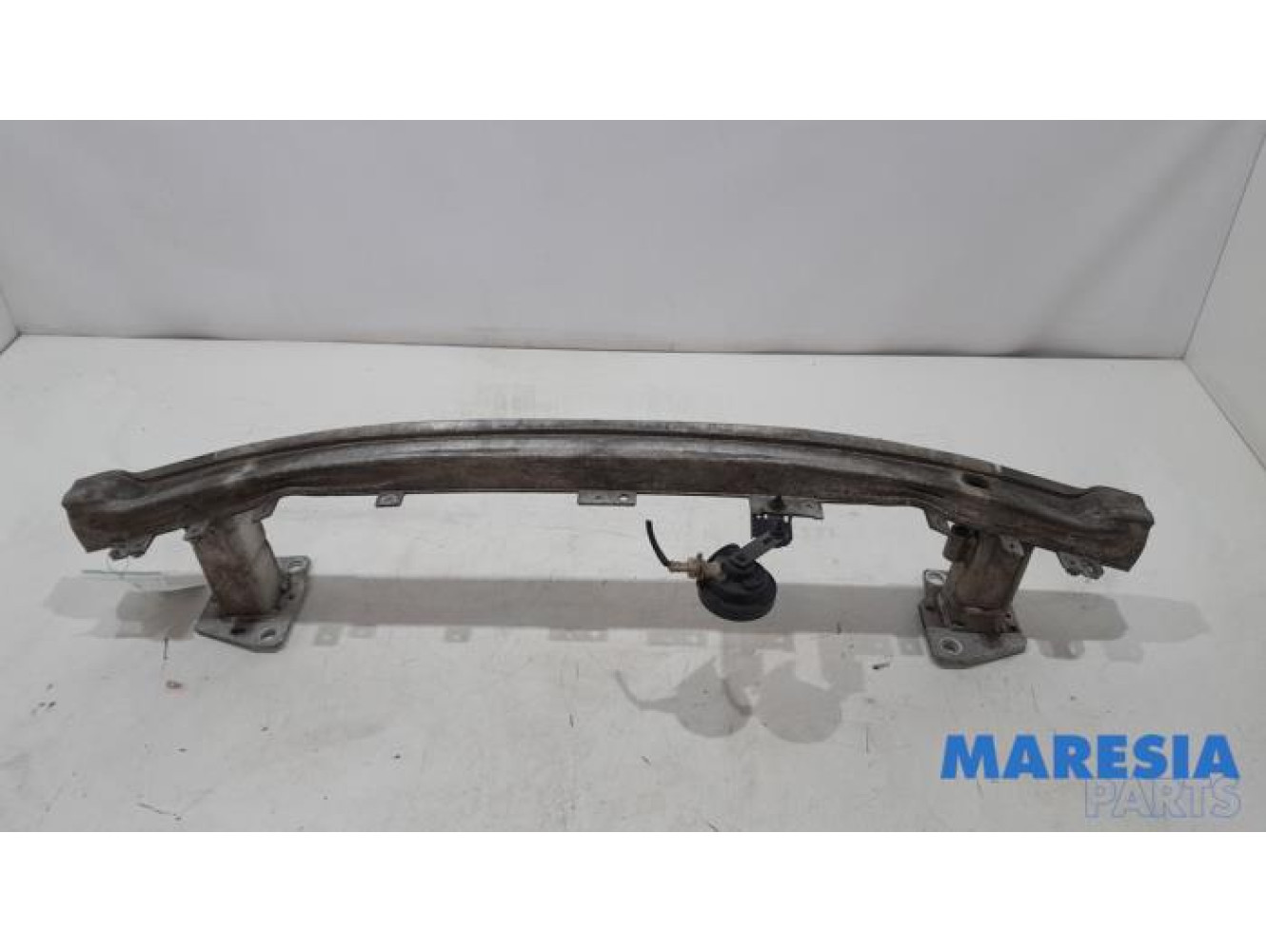 Renault - Scenic - Cadre pare-chocs avant