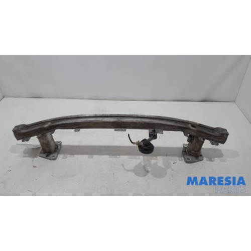Renault - Scenic - Front bumper frame