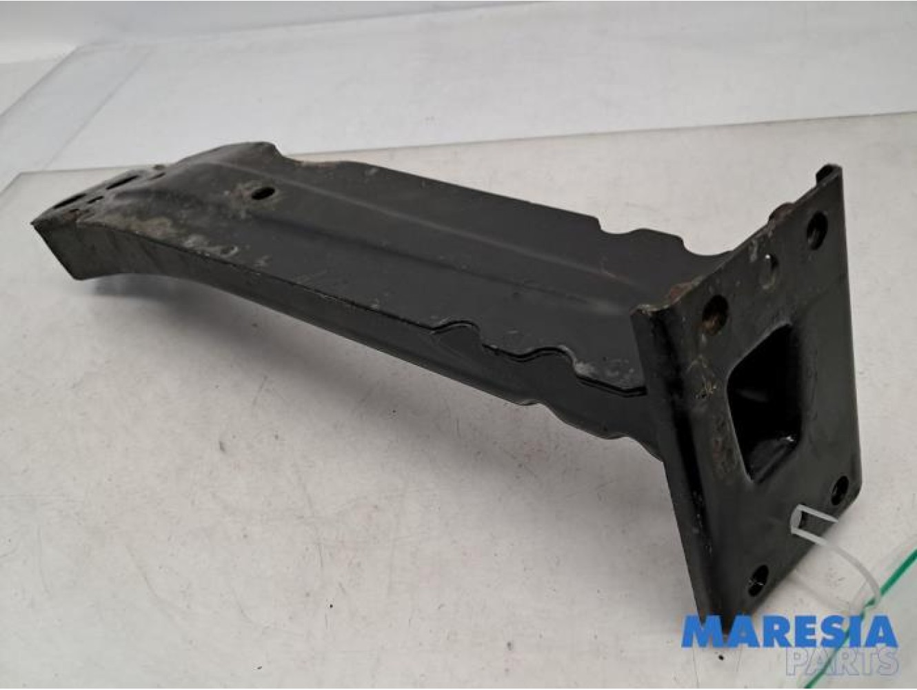 Fiat - 500 - Front part support