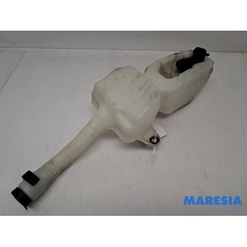 Fiat - 500 - Front windscreen washer reservoir