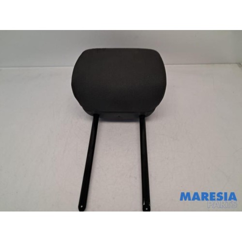Renault - Trafic - Headrest