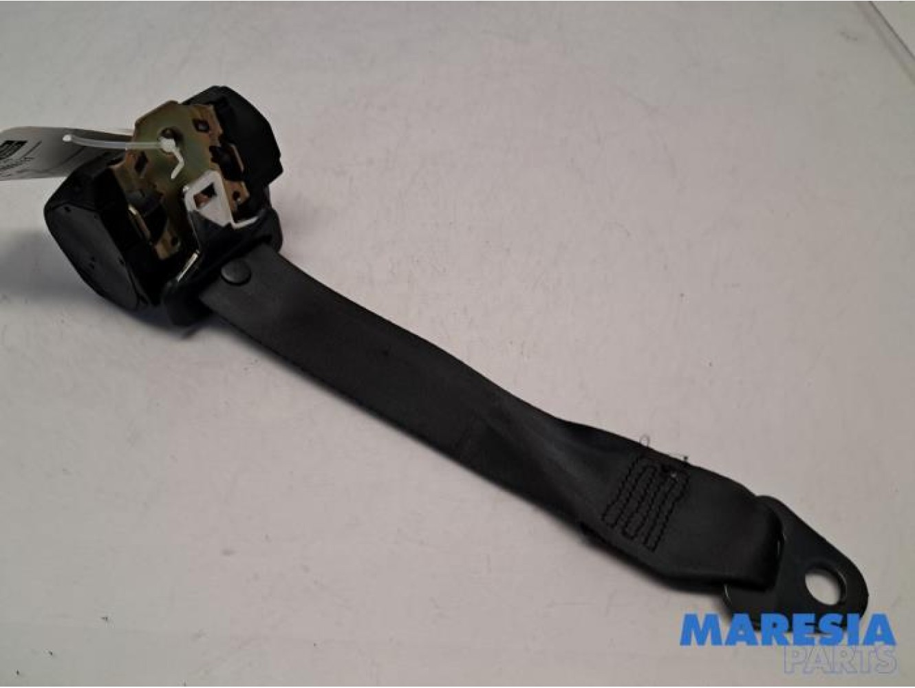 Renault - Trafic - Front seatbelt, centre