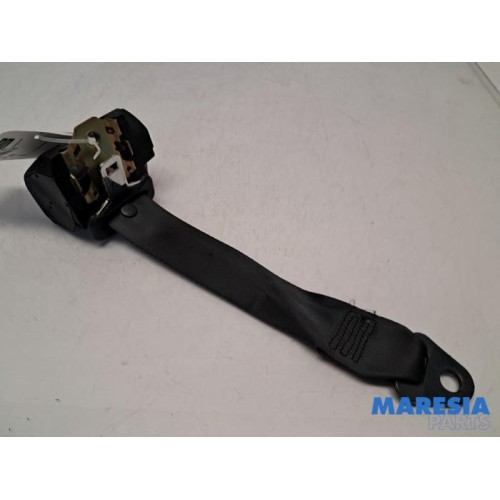 Renault - Trafic - Front seatbelt, centre