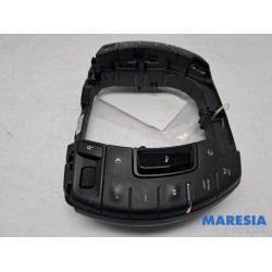 Citroen - C5 - Steering wheel mounted radio control
