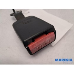 Renault - Trafic - Front seatbelt buckle, centre