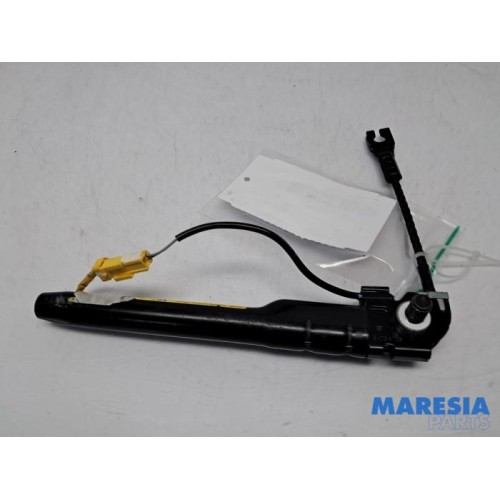 Fiat - 500 - Seatbelt tensioner, left
