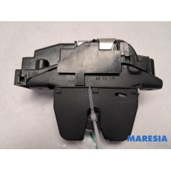 Citroen - Berlingo - Tailgate lock mechanism