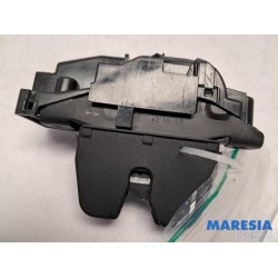 Citroen - Berlingo - Tailgate lock mechanism