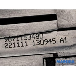 Citroen - Berlingo - Tailgate lock mechanism