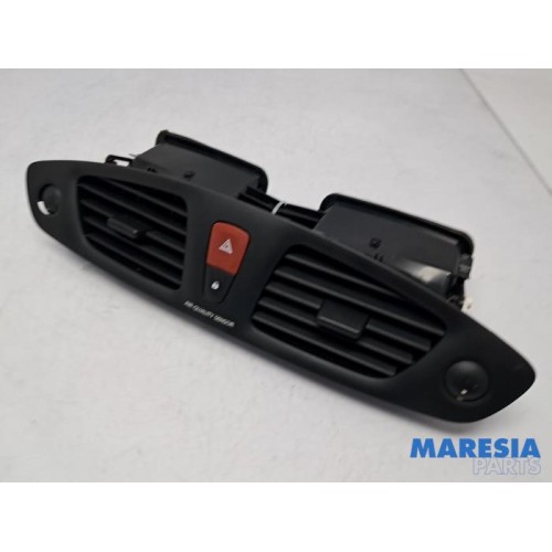 Renault - Scenic - Dashboard vent