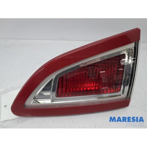 Renault - Scenic - Taillight, right