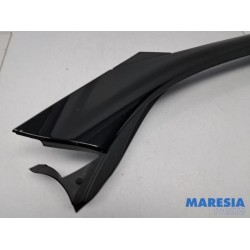 Renault - Scenic - Frontscreen frame