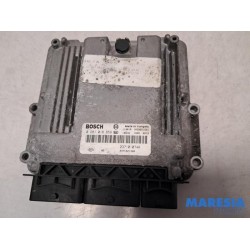 Renault - Scenic - Engine management computer