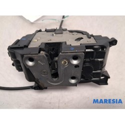 Renault - Scenic - Rear door lock mechanism 4-door, left