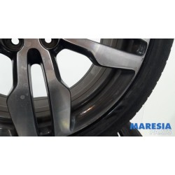 Peugeot - 508 - Sportvelgenset + banden